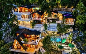 Koro Treehouse Resort Luxury Jacuzzi Cottages And Jacuzzi Villas